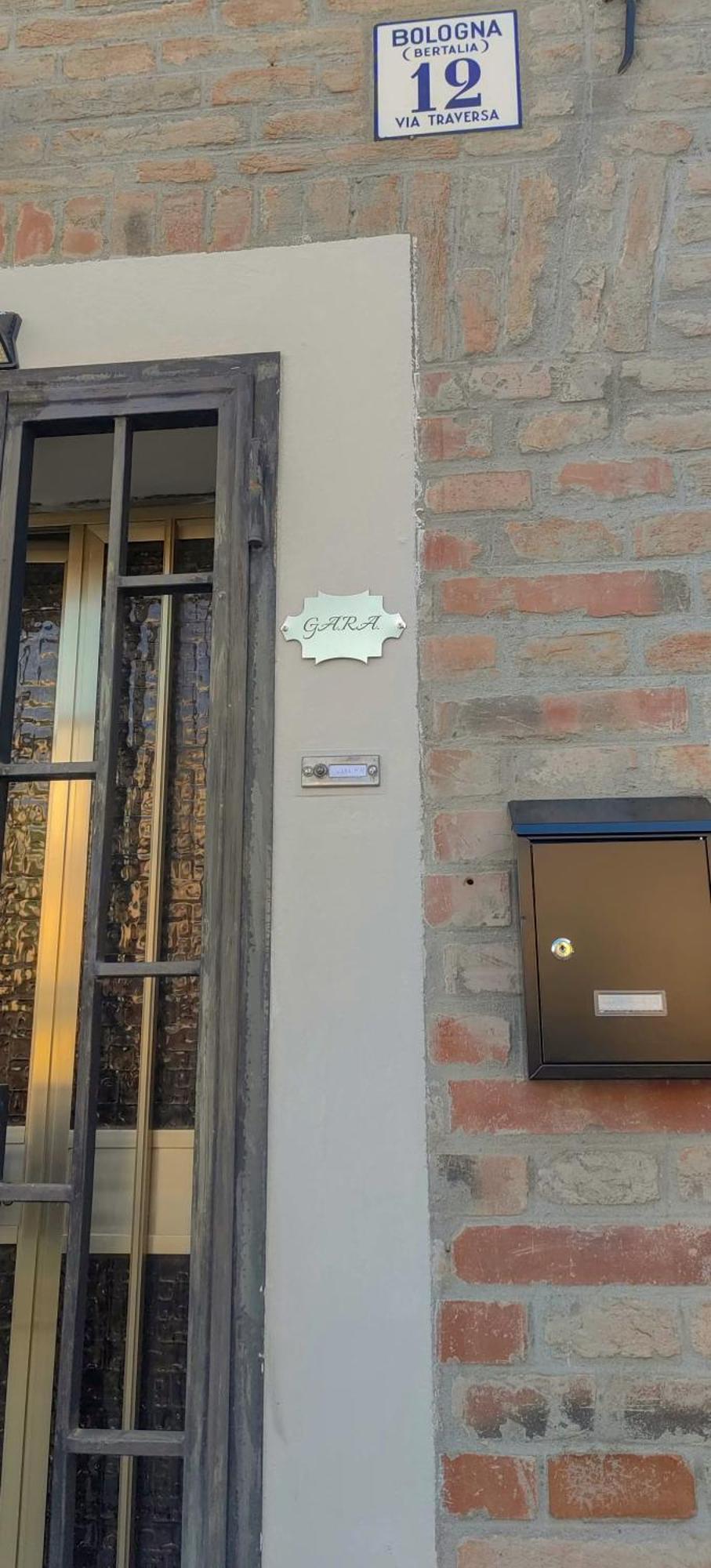 Gara Holiday Home- Bologna Airport Suite المظهر الخارجي الصورة